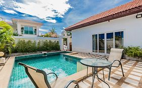 Majestic Pool Villa By Pattaya Sunny Rentals